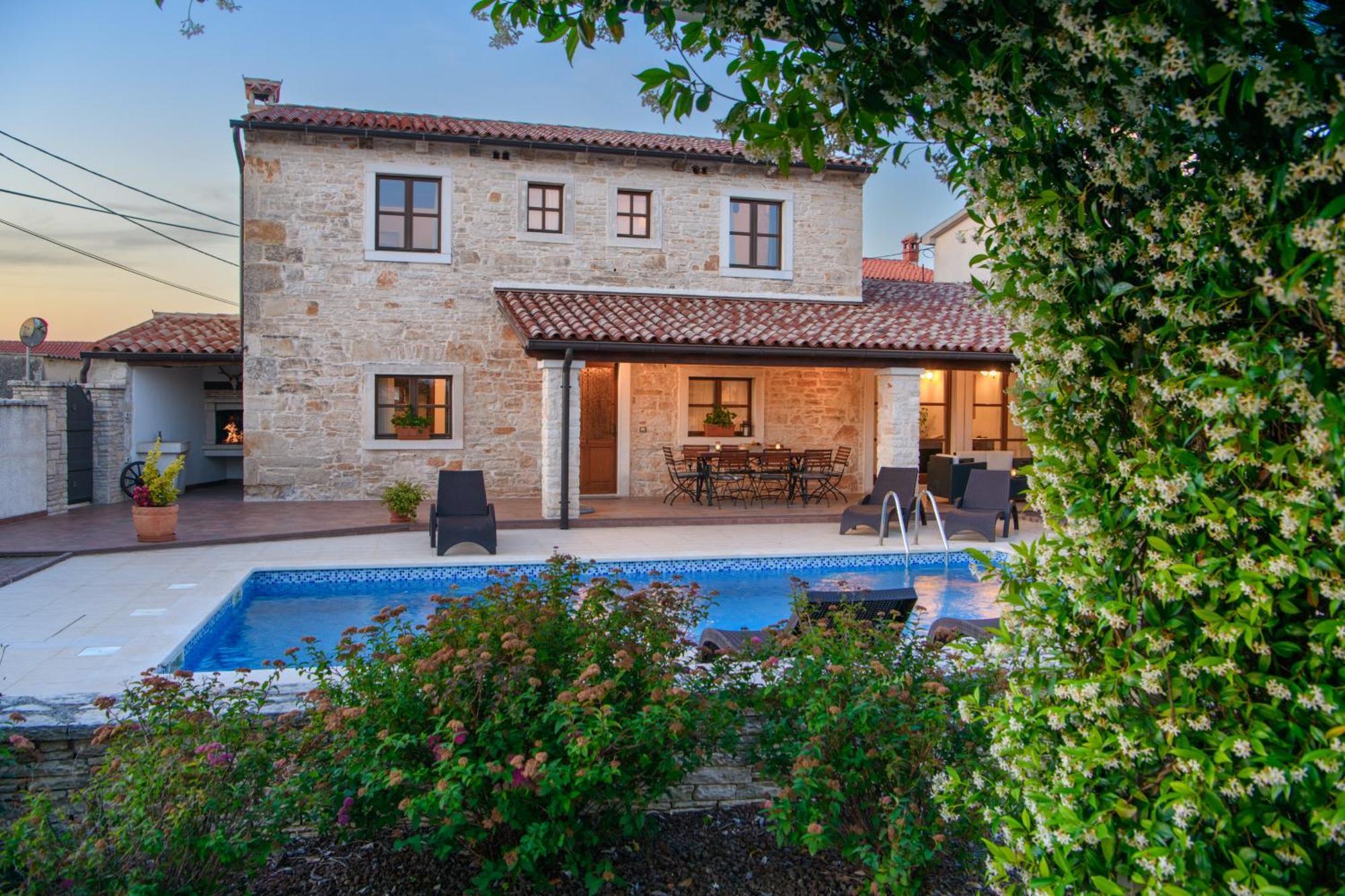 Villa Gina Valtura Екстериор снимка