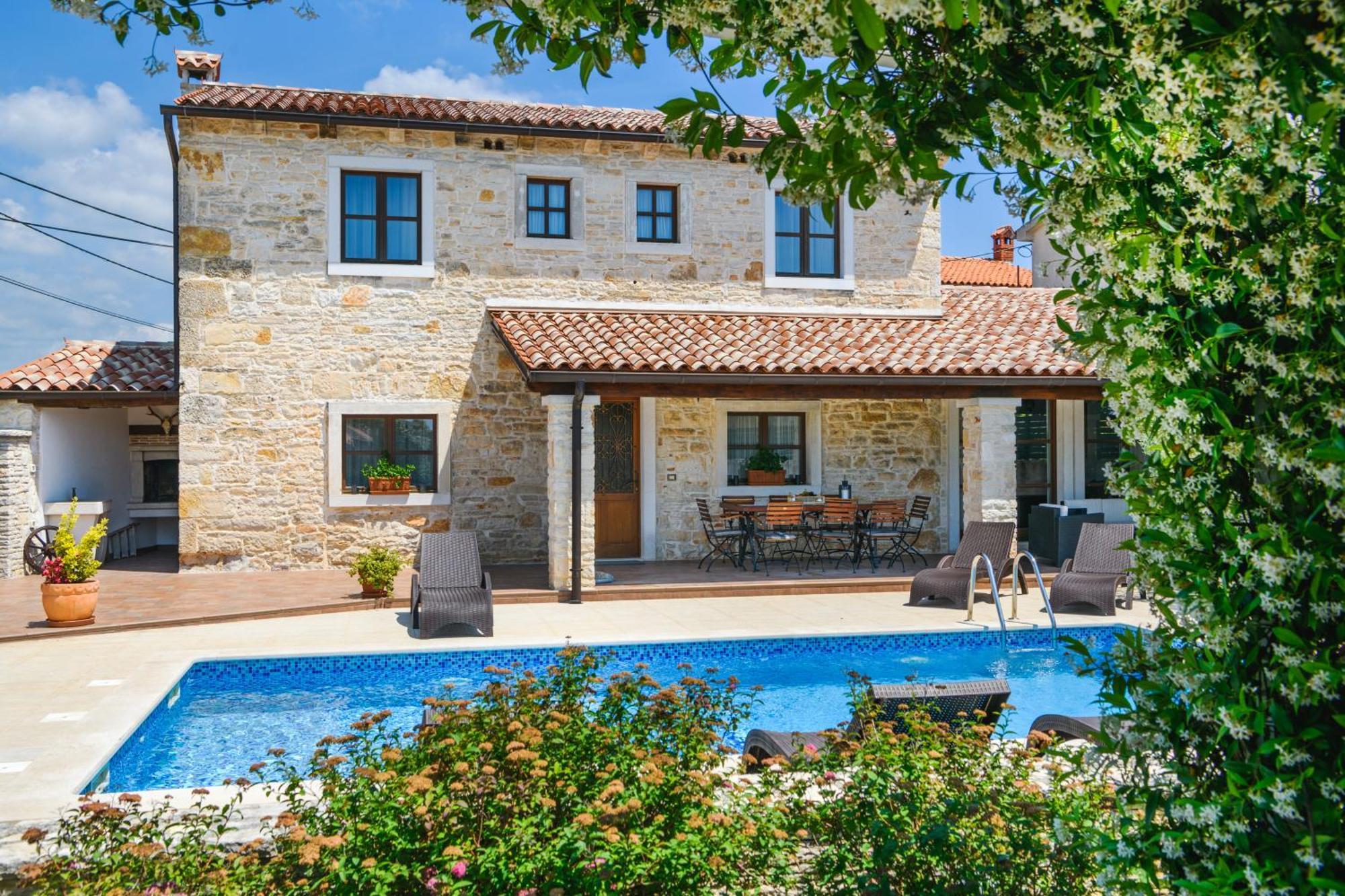 Villa Gina Valtura Екстериор снимка